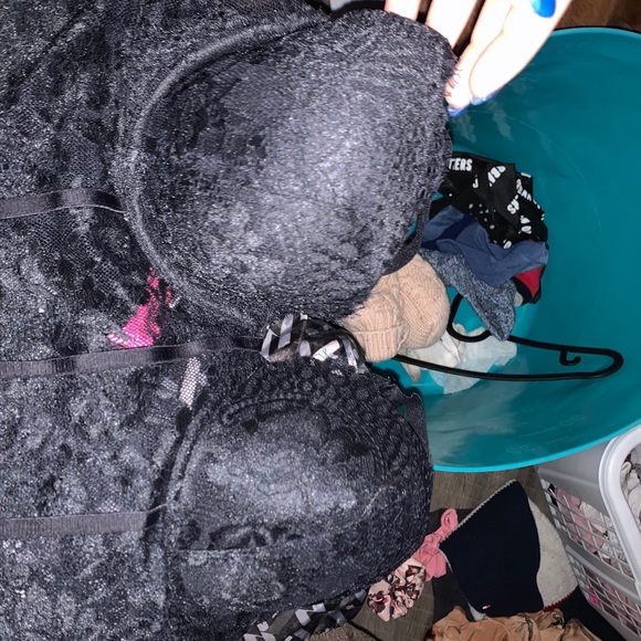 Laden a black lace bralette. Never worn - Picture 1 of 2